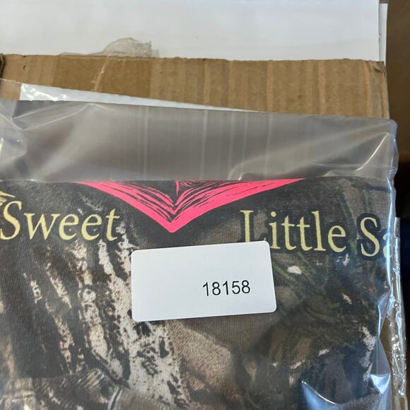 Russell Outdoors T-Shirt Womens M Camo Long Sleeve Pink Southern Logo Hunting - Picture 7 of 7